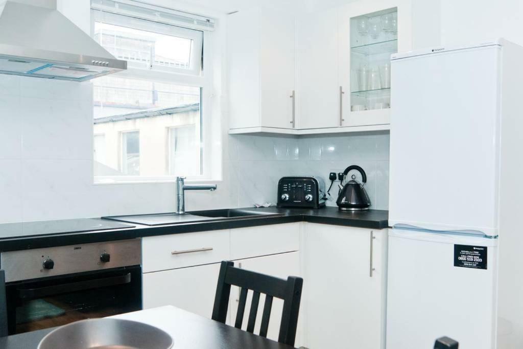 1Bd Apartment In Dalston Лондон Екстер'єр фото